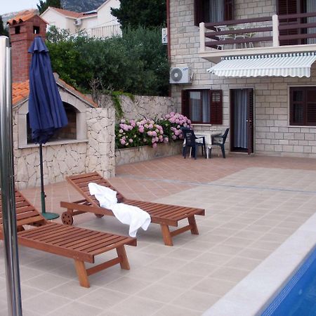 Apartmani Bezmalinovic โบล ภายนอก รูปภาพ